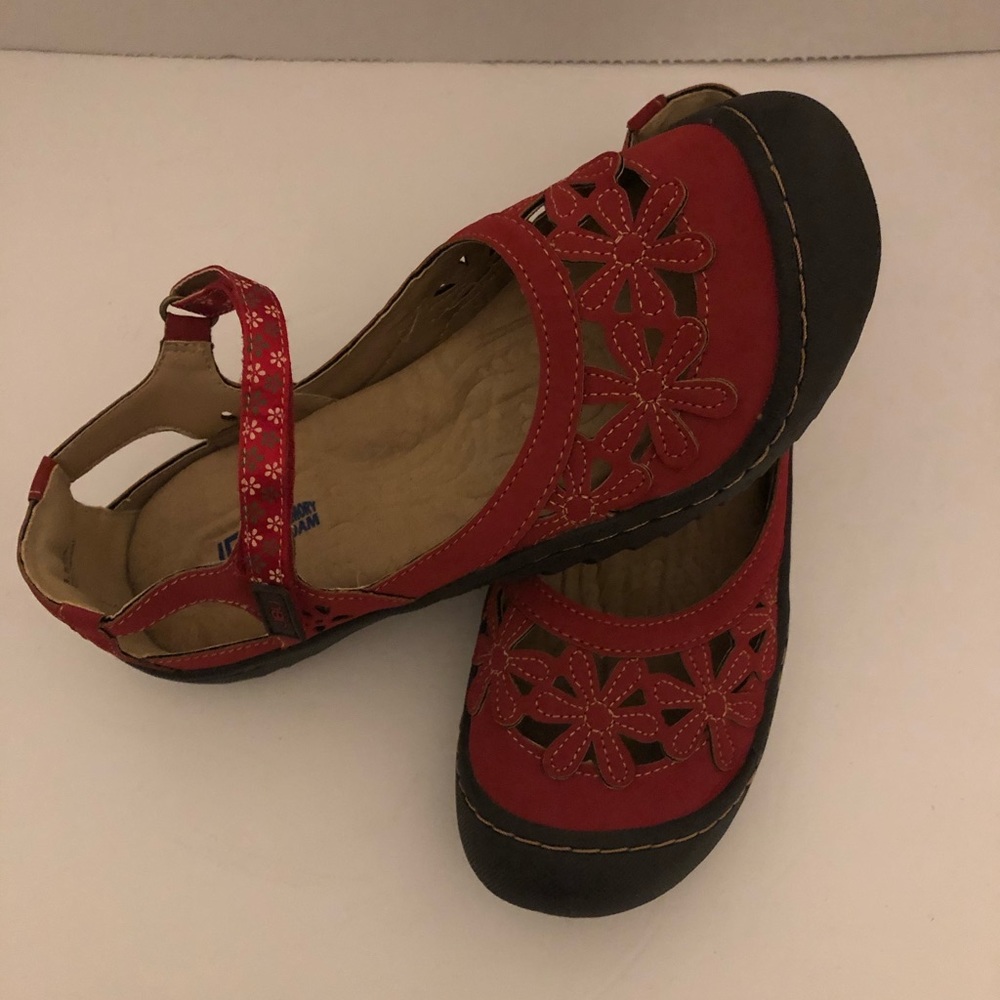 JBU slip on